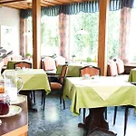 Hotel Kaeferstein Garni
